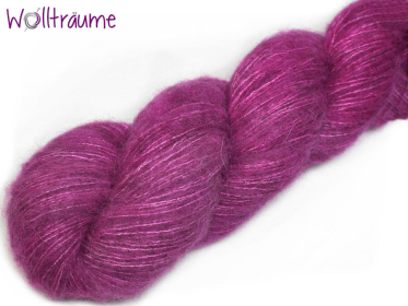 Wolke, magenta, Alpaka, Seide, Yak,  handgefärbte Wolle von wollträume